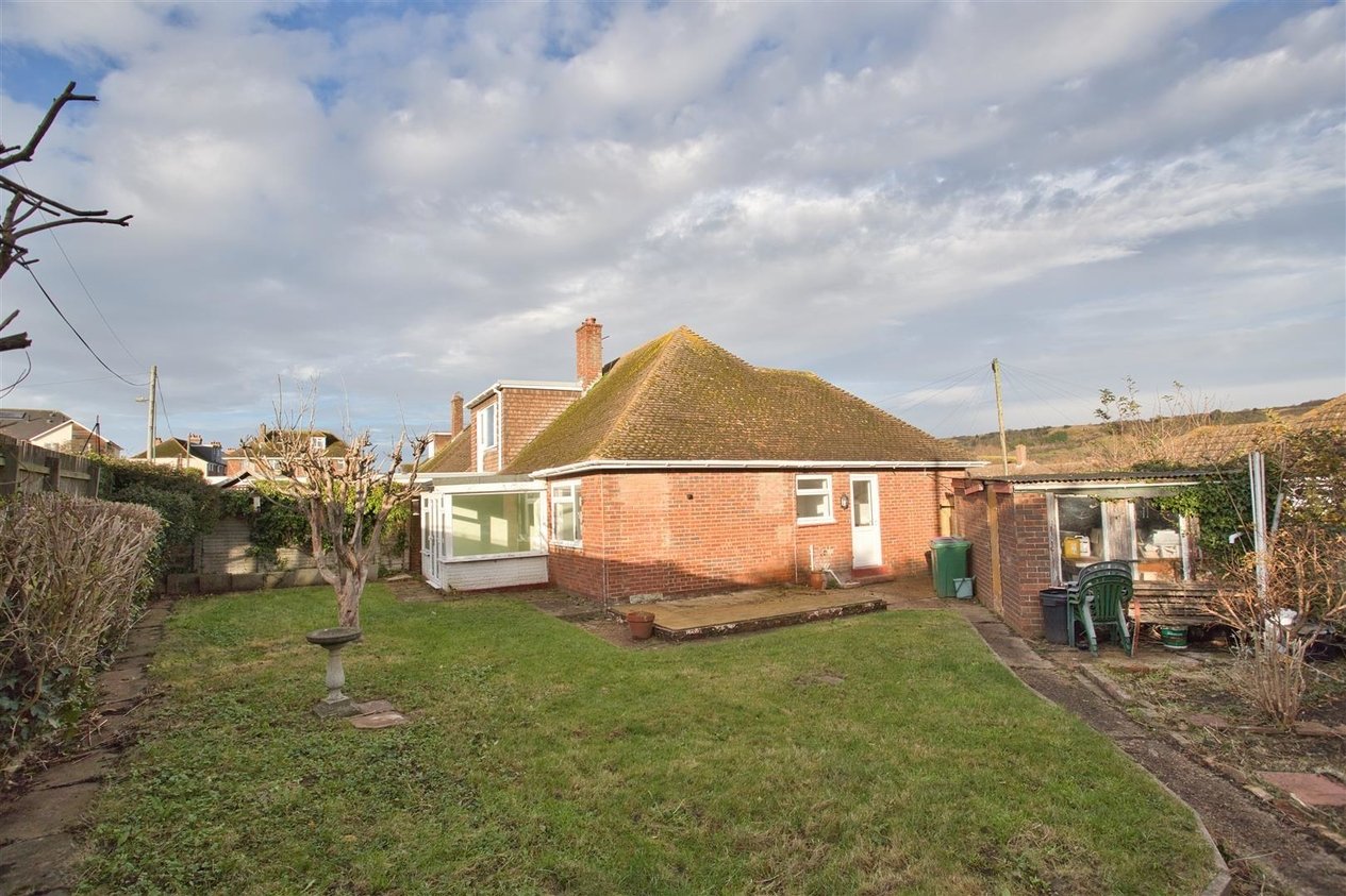 Properties For Sale in Weymouth Close 
