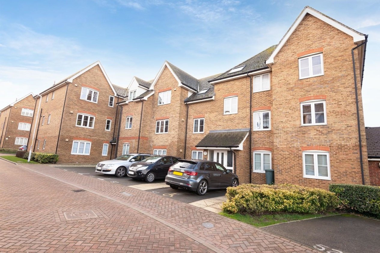 Properties Sold Subject To Contract in Wherry Close 