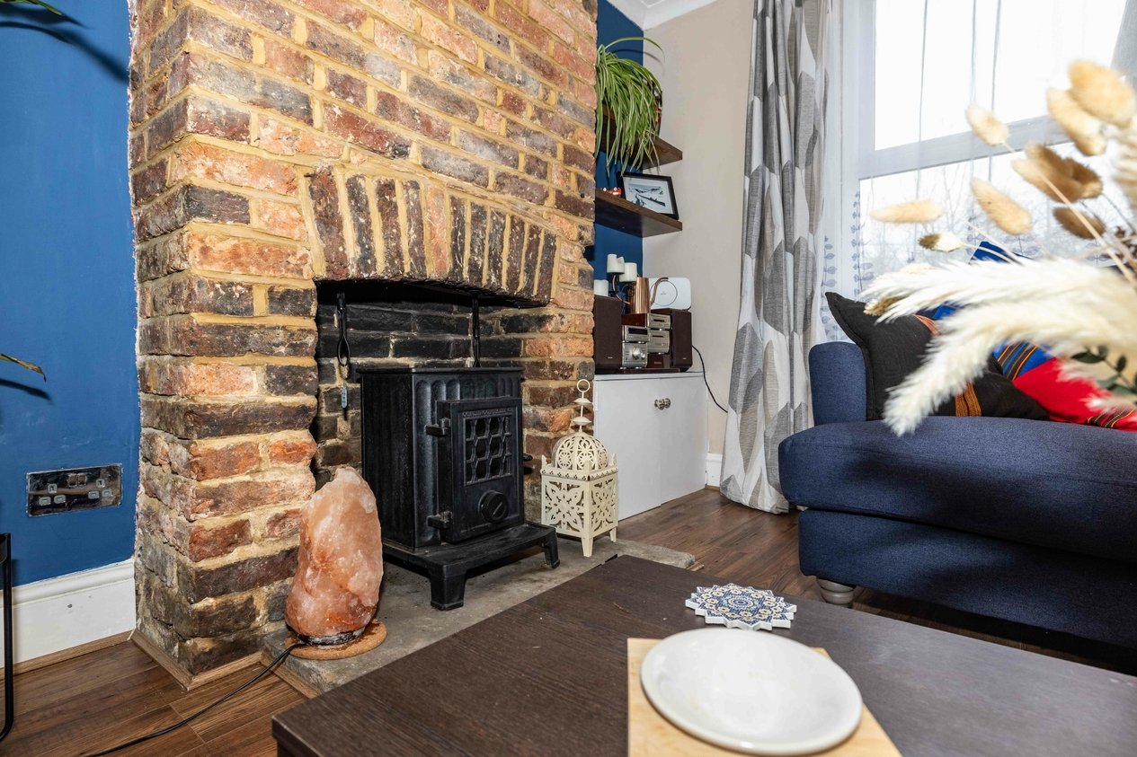 Properties Under Offer in Whitfeld Cottages Whitfeld Road