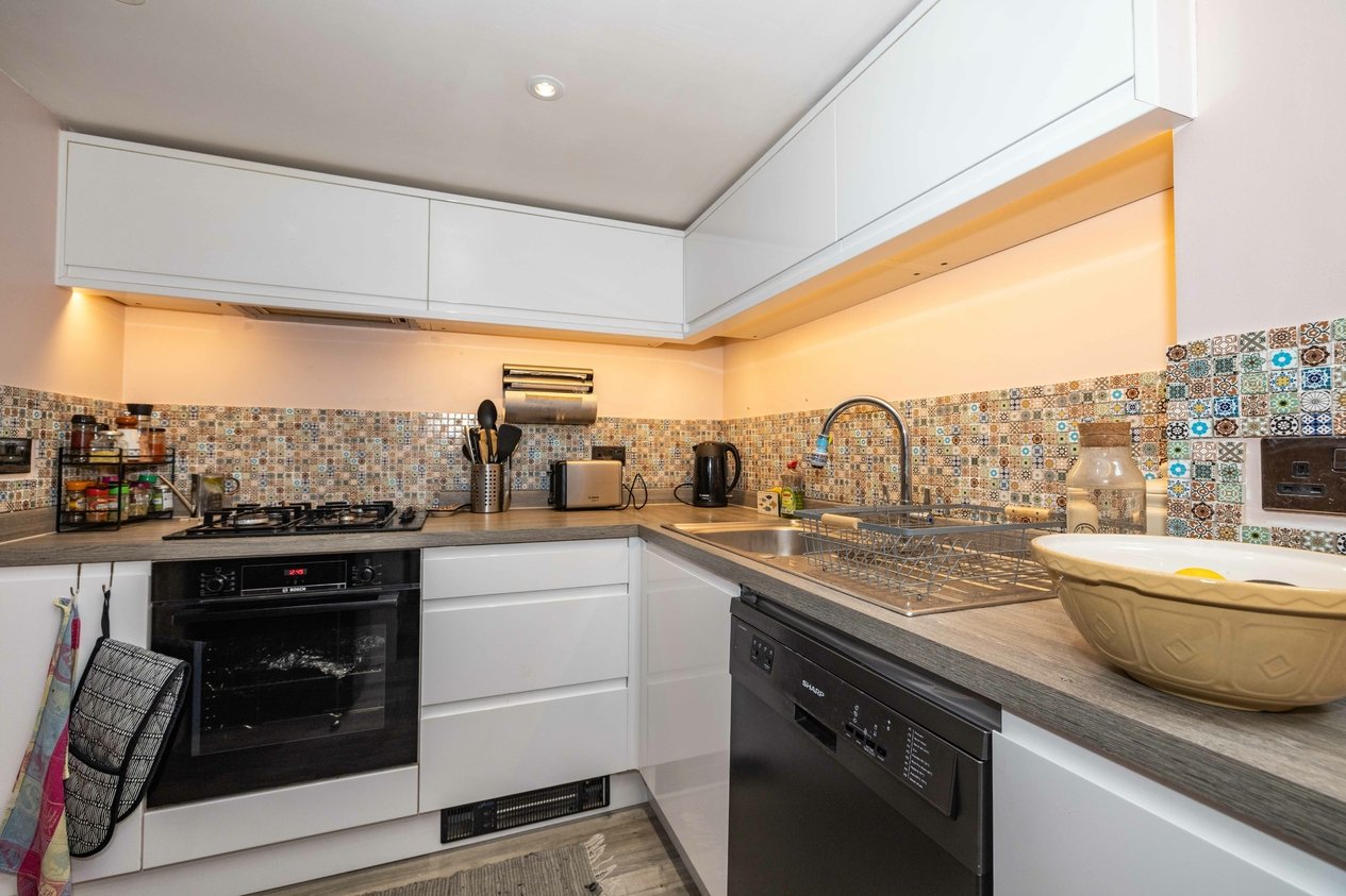 Properties Under Offer in Whitfeld Cottages Whitfeld Road
