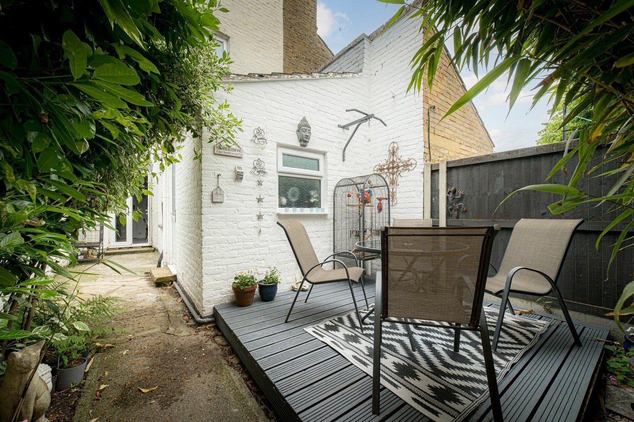 Properties Sold Subject To Contract in Whitstable Road  Faversham