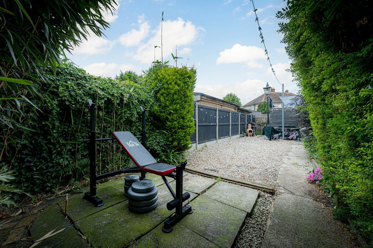 Properties Sold Subject To Contract in Whitstable Road  Faversham