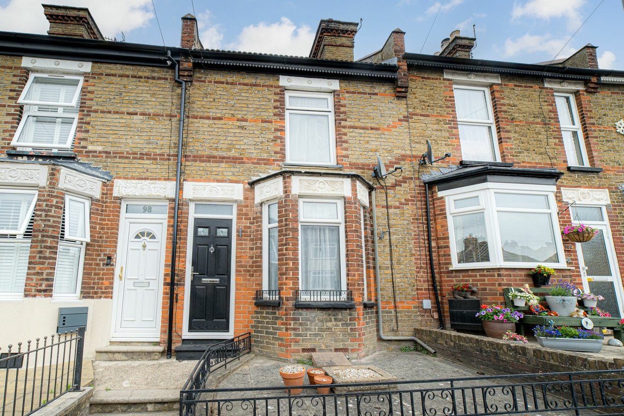 Properties Sold Subject To Contract in Whitstable Road  Faversham