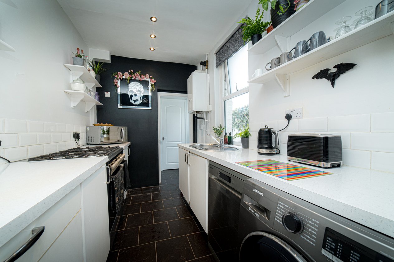 Properties Under Offer in Whitstable Road Faversham