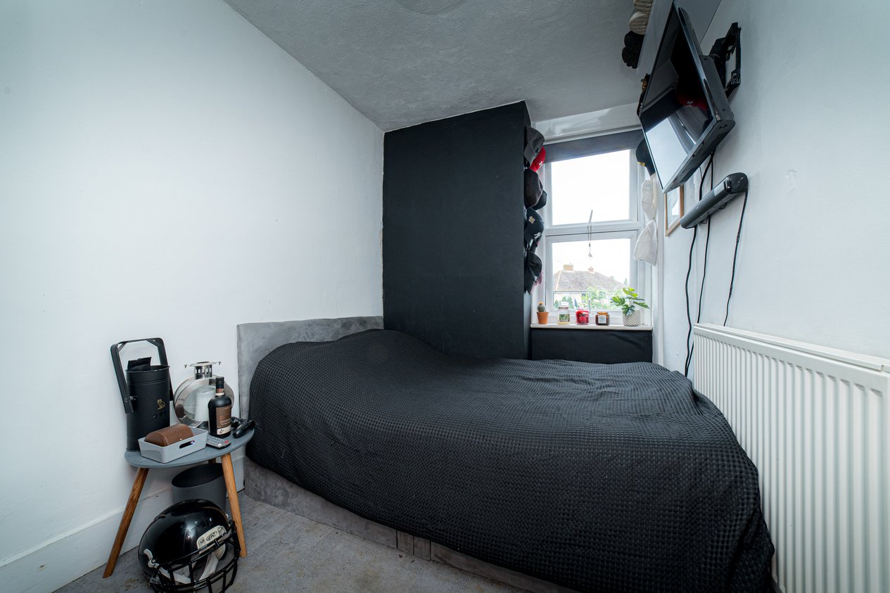 Properties Under Offer in Whitstable Road Faversham