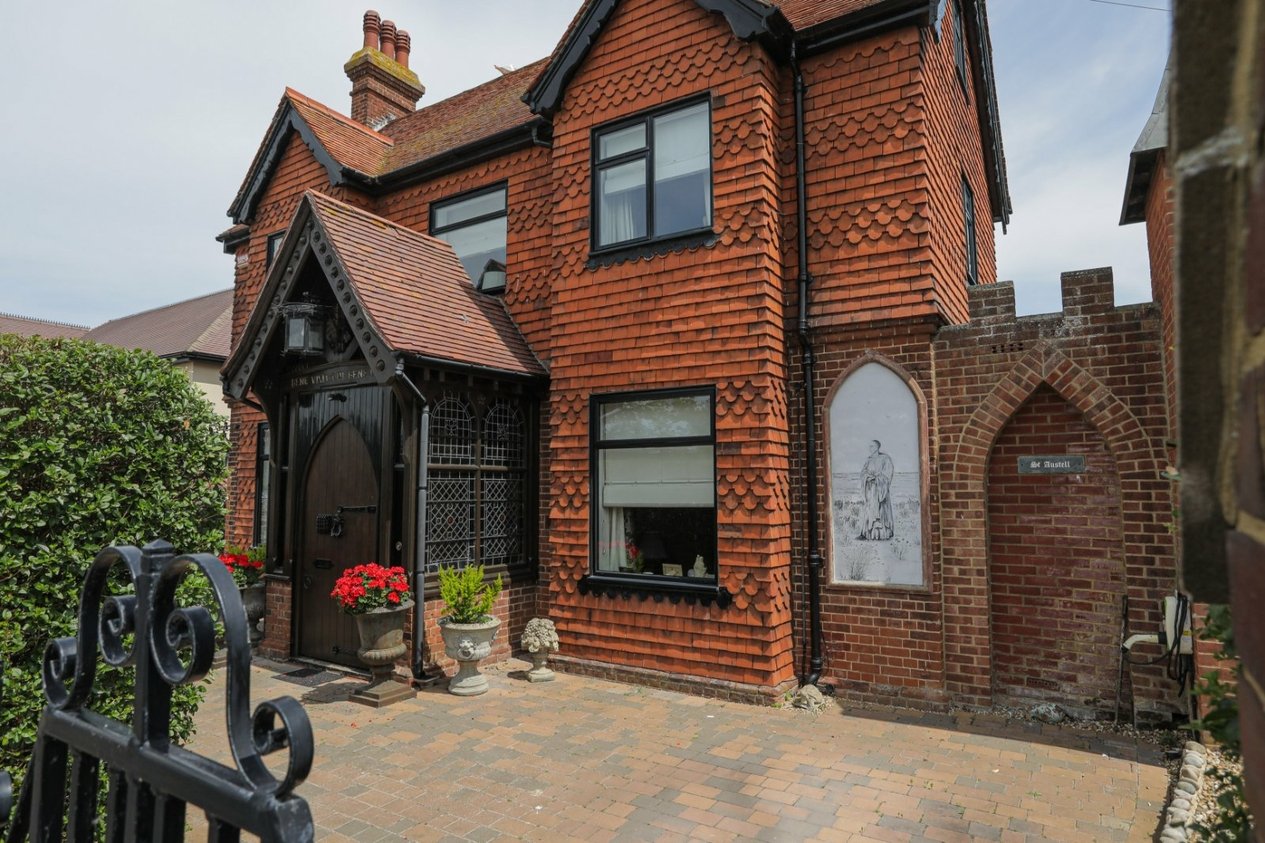 Properties For Sale in Wilkie Road Birchington