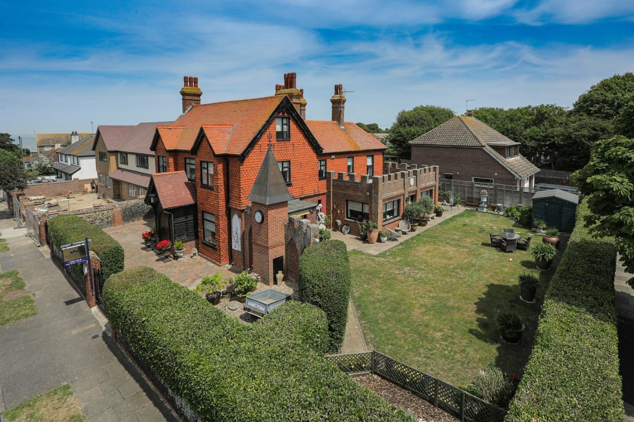 Properties For Sale in Wilkie Road Birchington