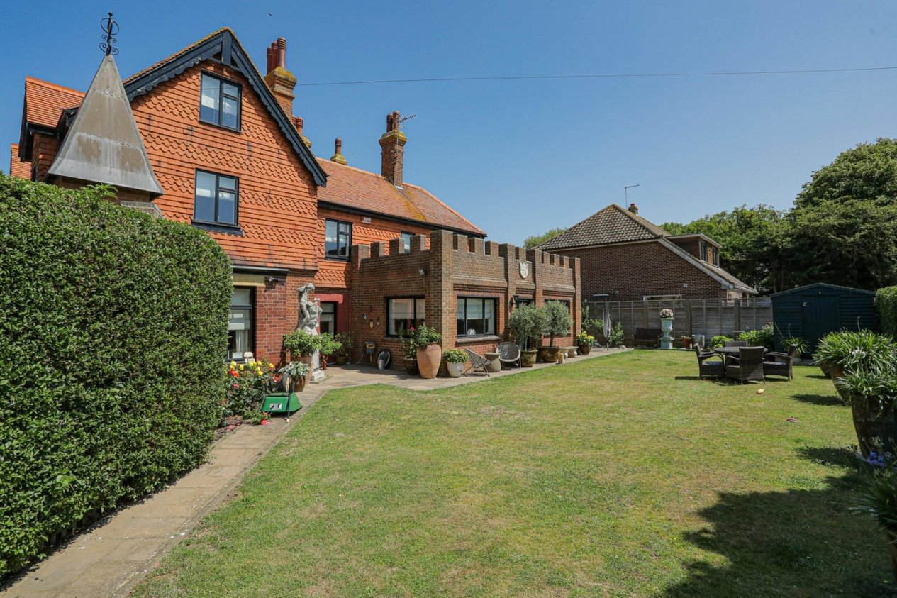 Properties For Sale in Wilkie Road Birchington