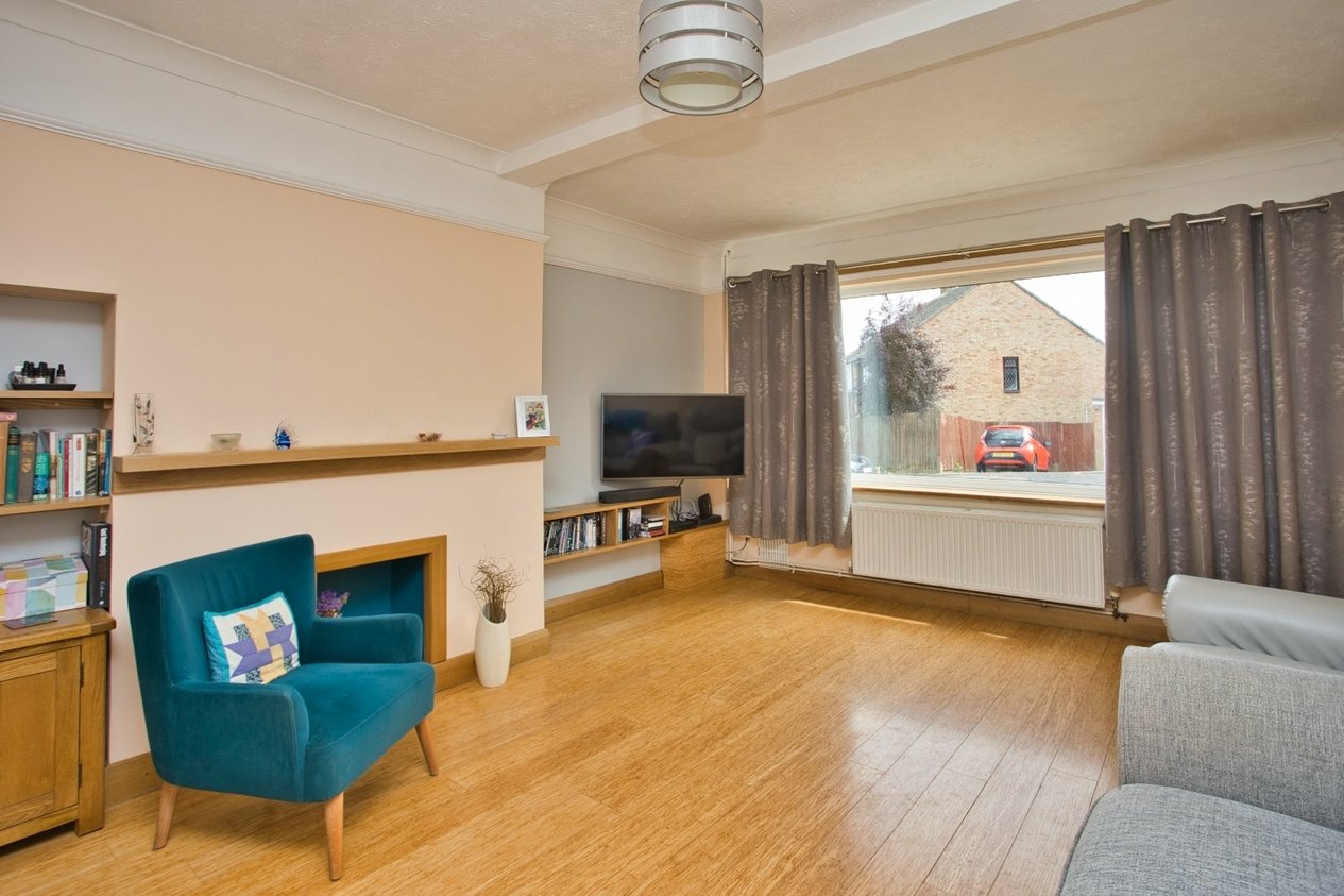 Properties Under Offer in Willow Waye Eythorne