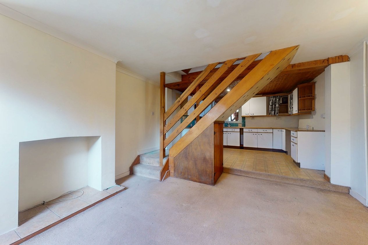 Properties Under Offer in Winchelsea Street Dover