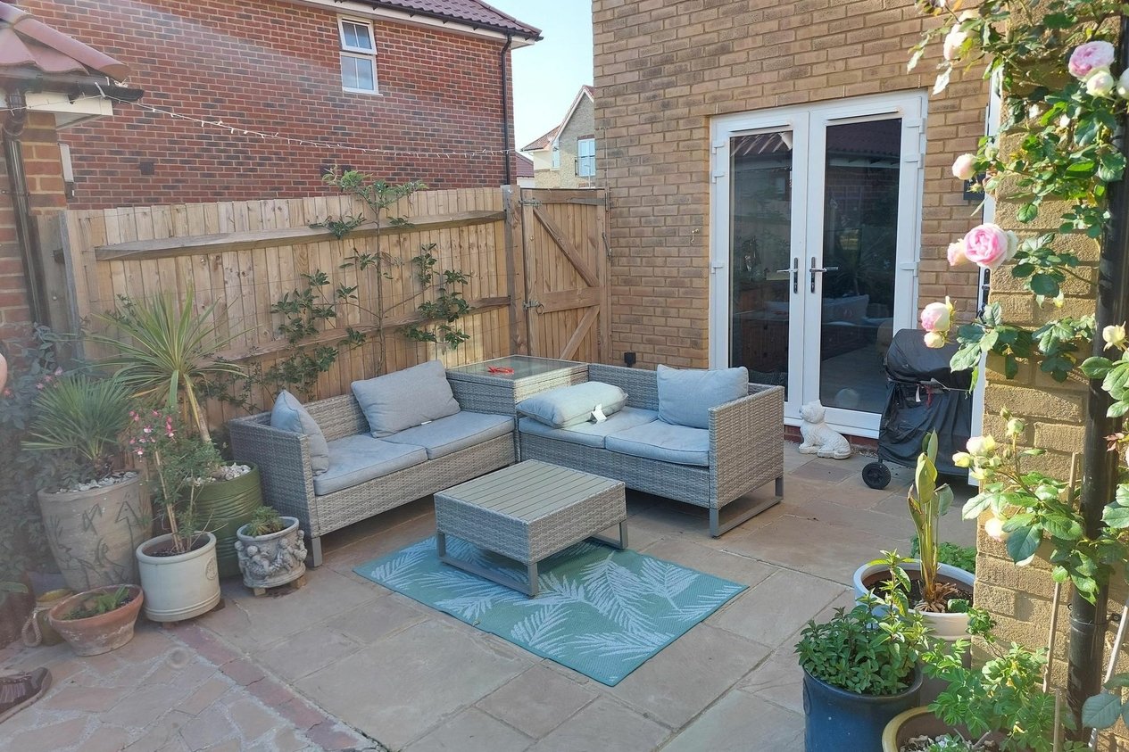 Properties For Sale in Winder Place  Aylesham