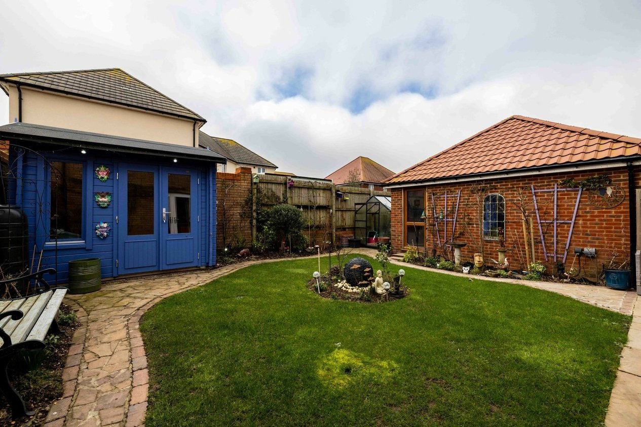 Properties For Sale in Winder Place  Aylesham