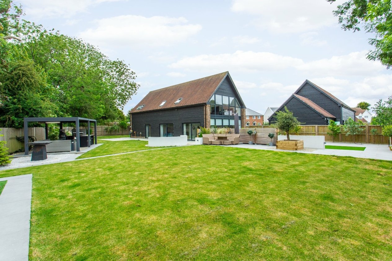 Properties For Sale in Windmill Close Hawkinge