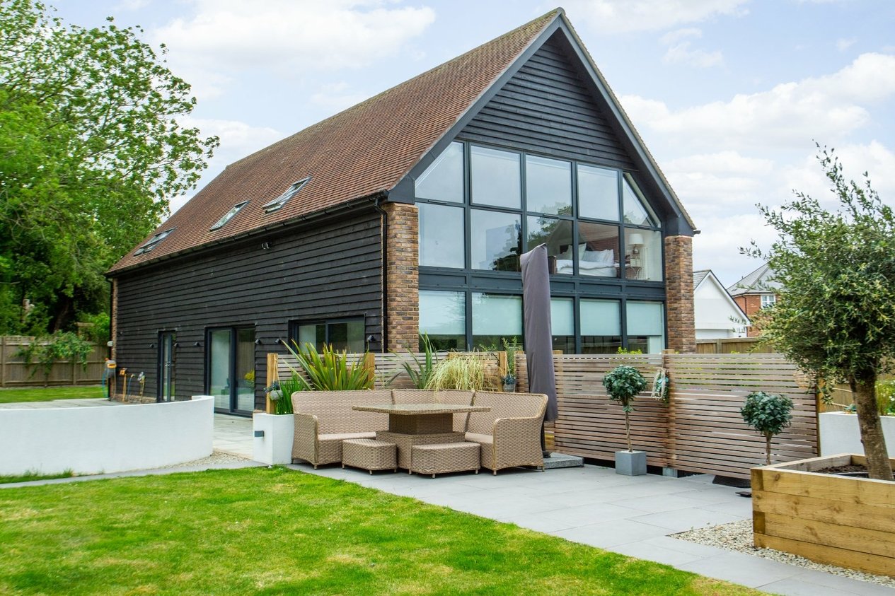 Properties For Sale in Windmill Close Hawkinge