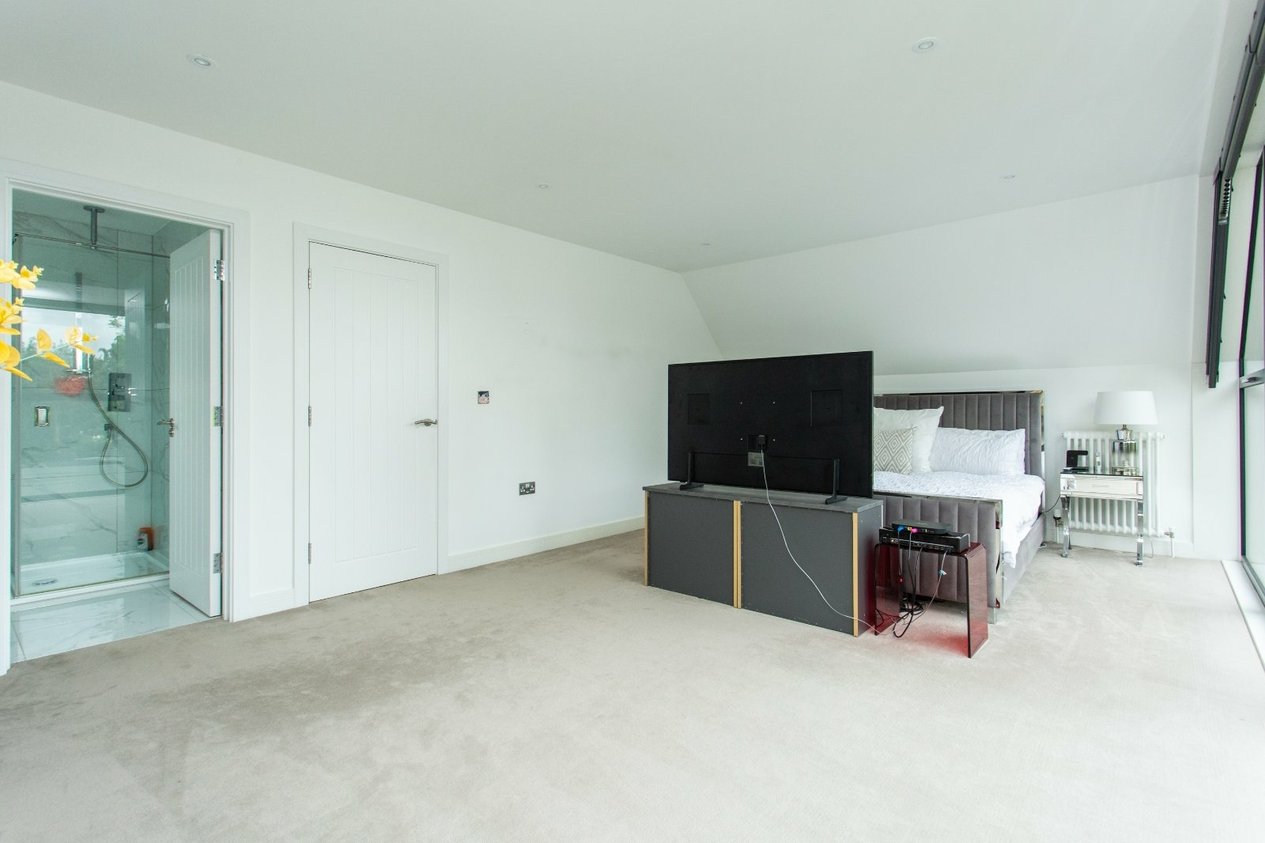 Properties For Sale in Windmill Close Hawkinge