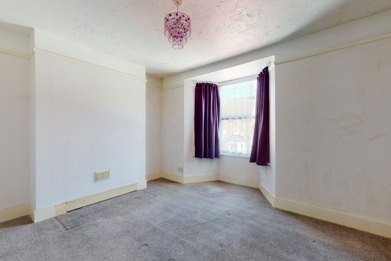Properties For Sale in Winstanley Crescent 