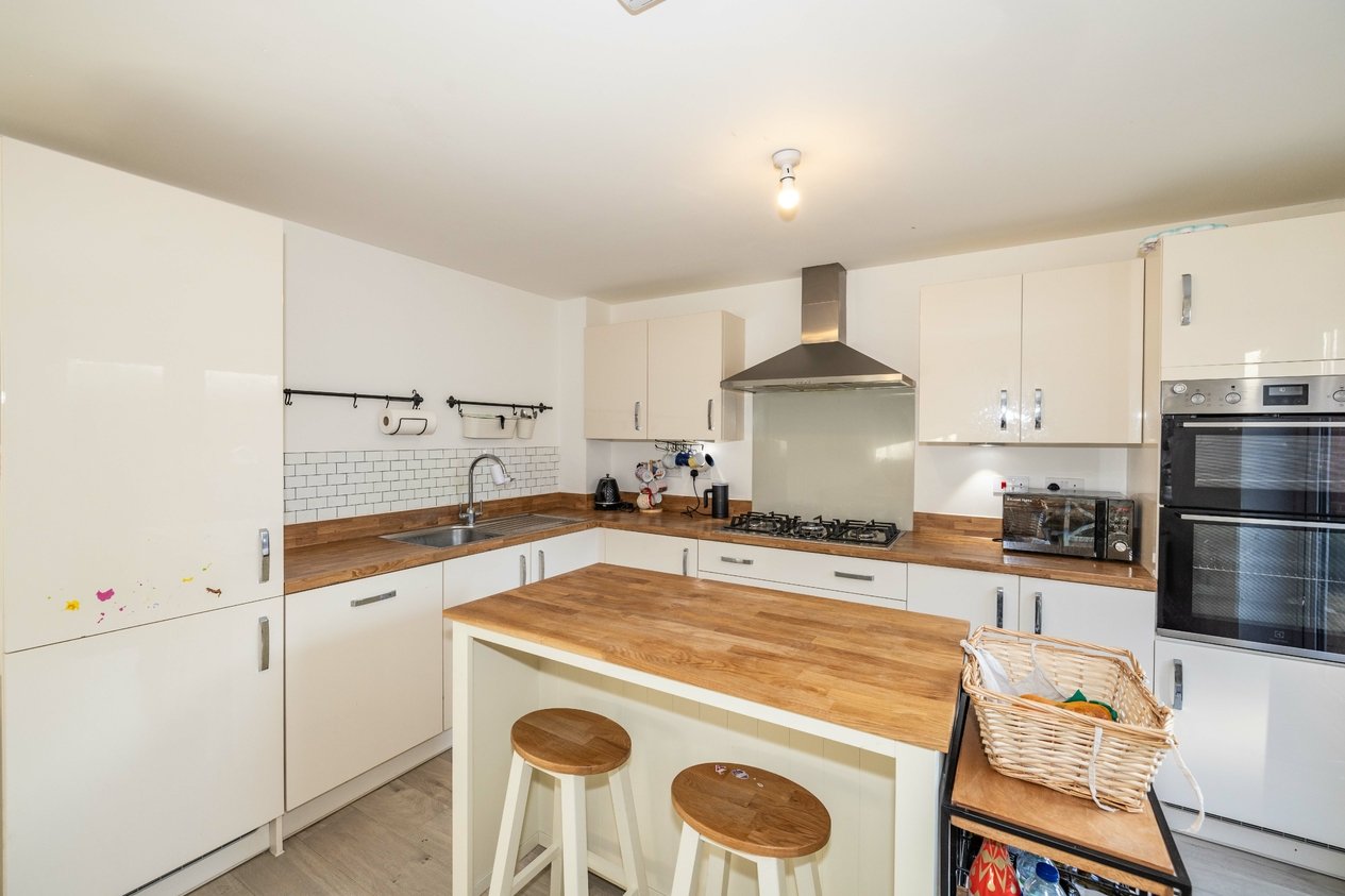 Properties Under Offer in Winter Gem Lane Faversham
