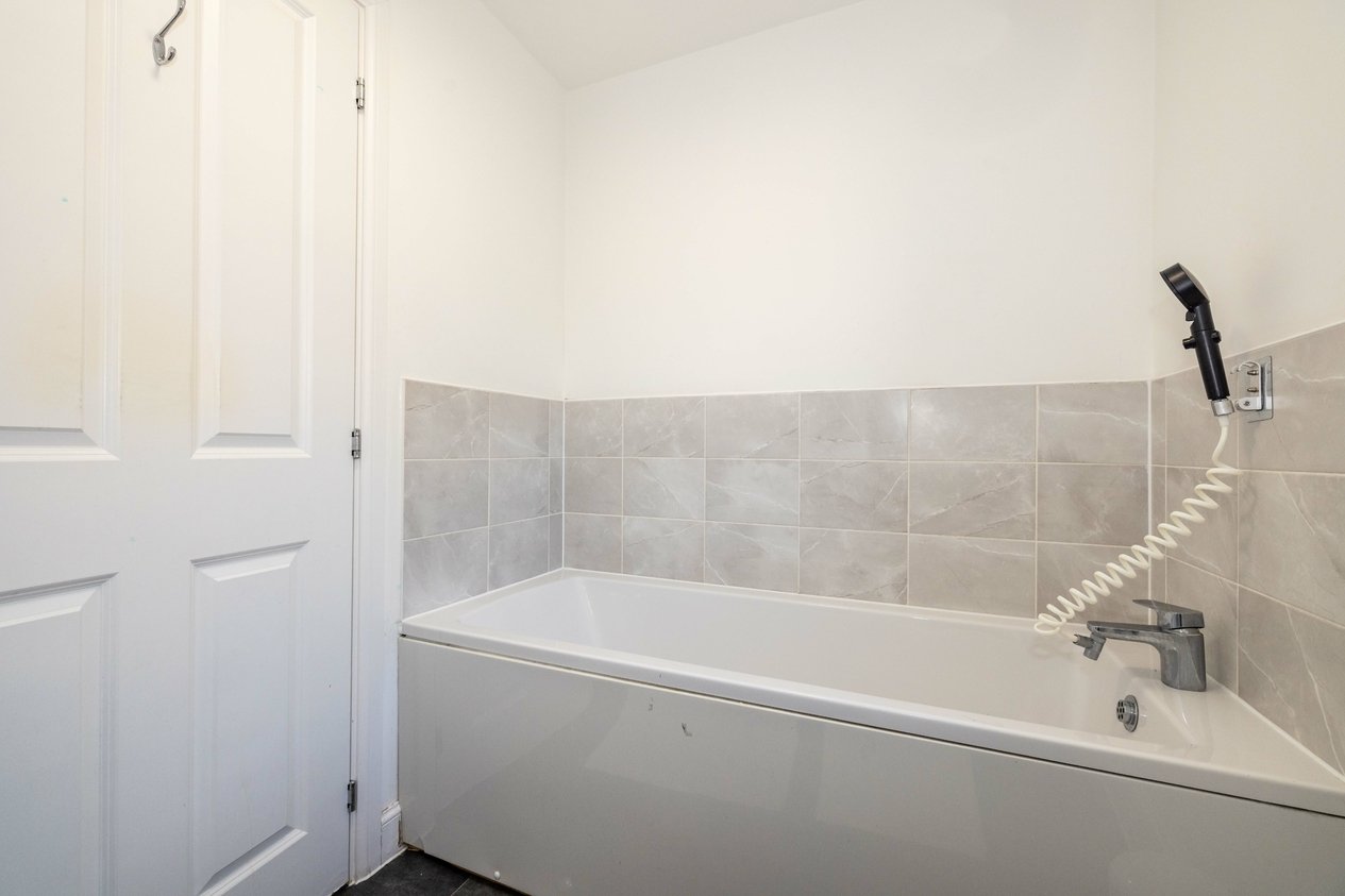 Properties Under Offer in Winter Gem Lane Faversham
