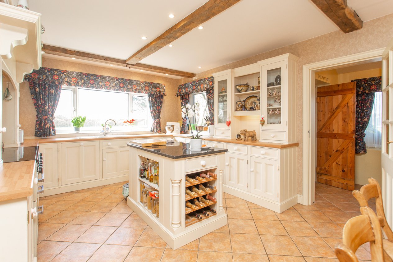 Properties Under Offer in Woodchurch Birchington