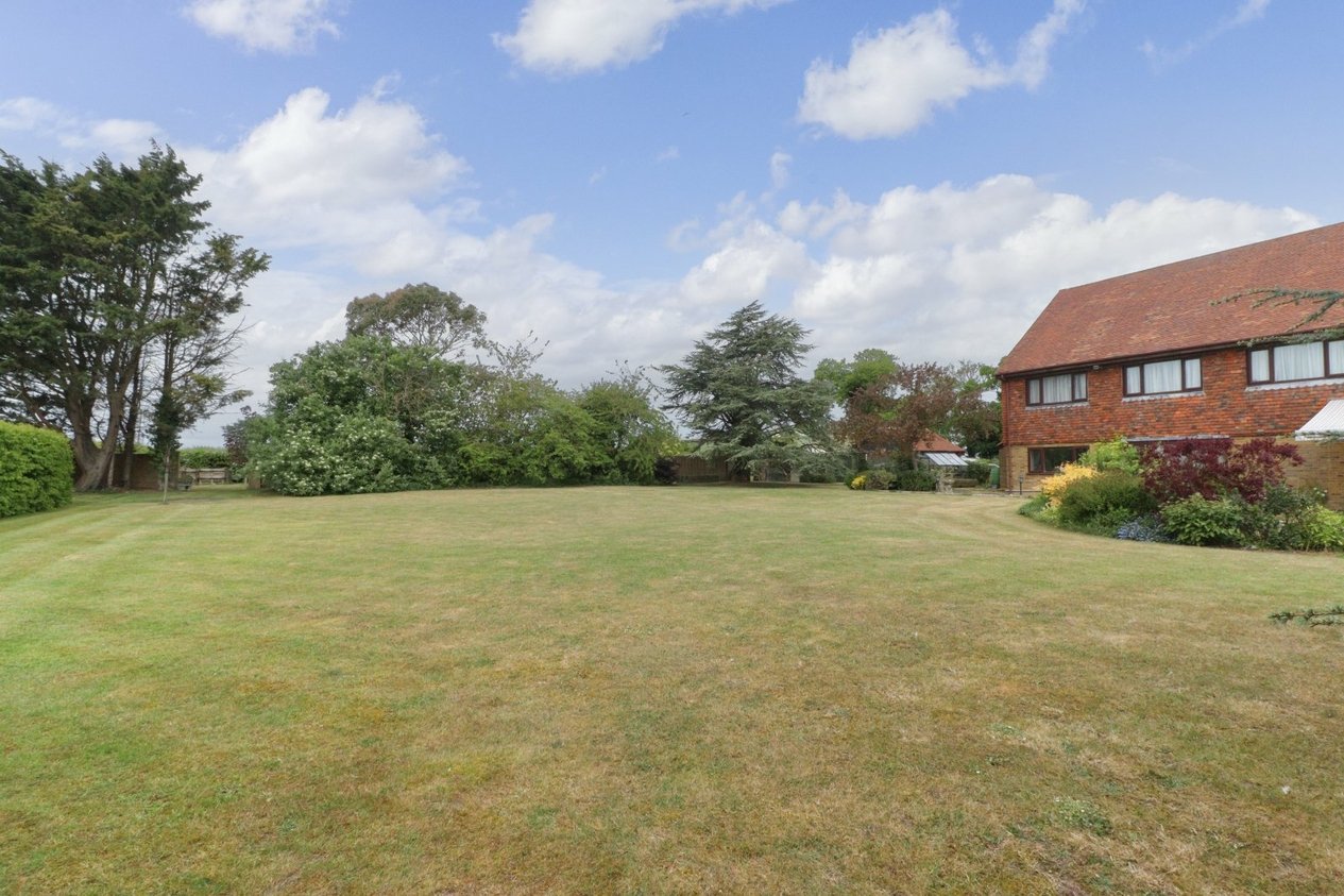 Properties Under Offer in Woodchurch Birchington