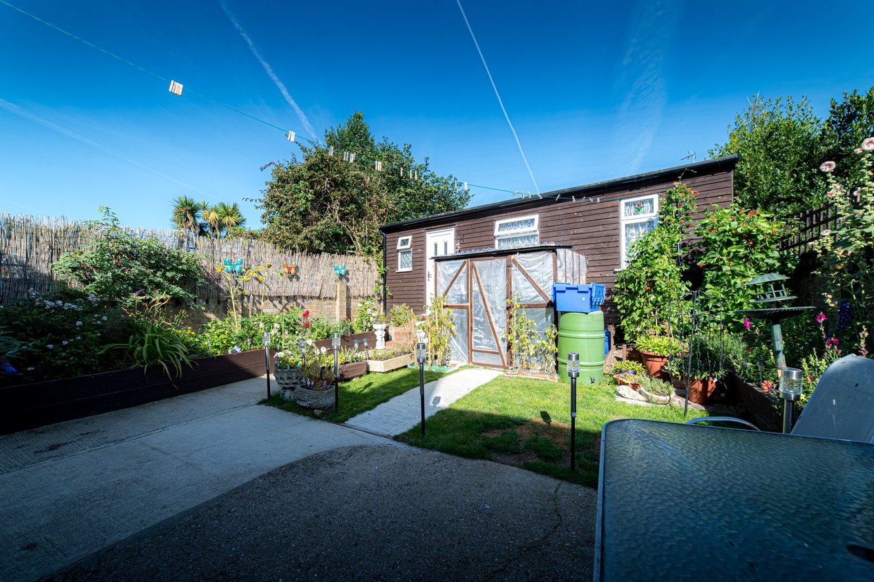 Properties Sold Subject To Contract in Woodgate Close  Faversham