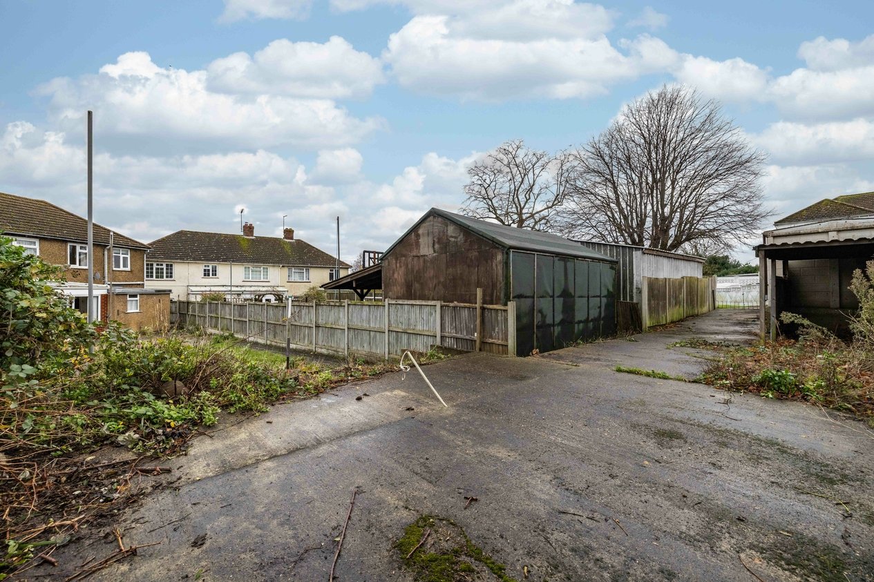 Properties Under Offer in Woodgate Close Faversham