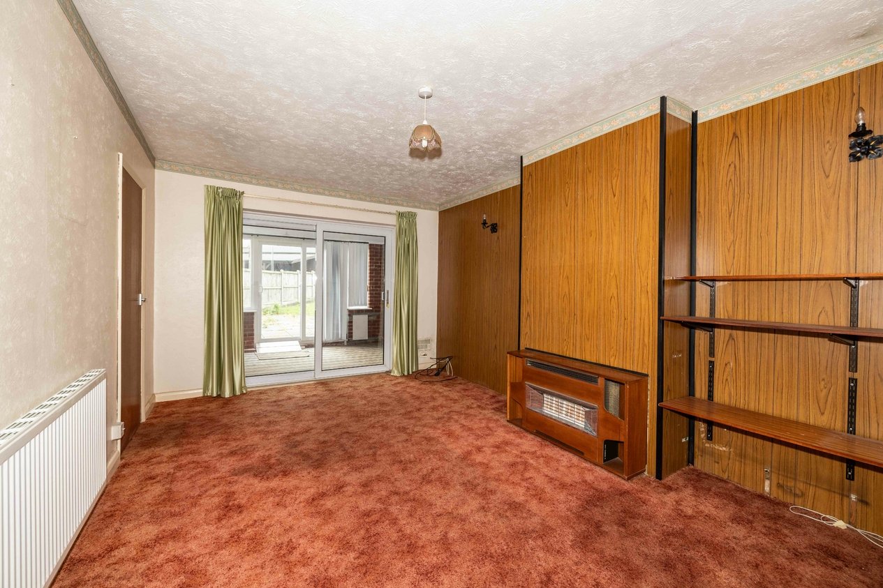 Properties Under Offer in Woodgate Close Faversham