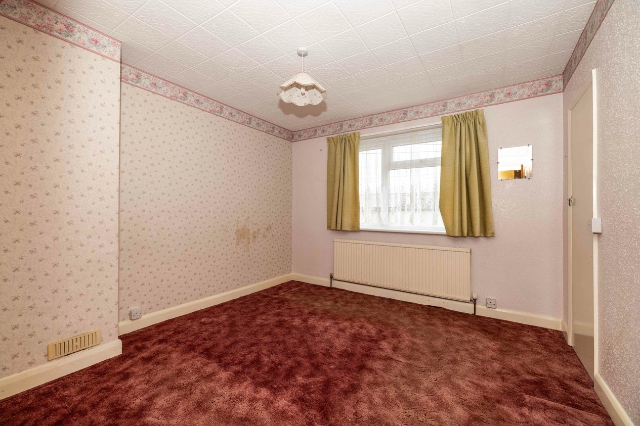 Properties Under Offer in Woodgate Close Faversham