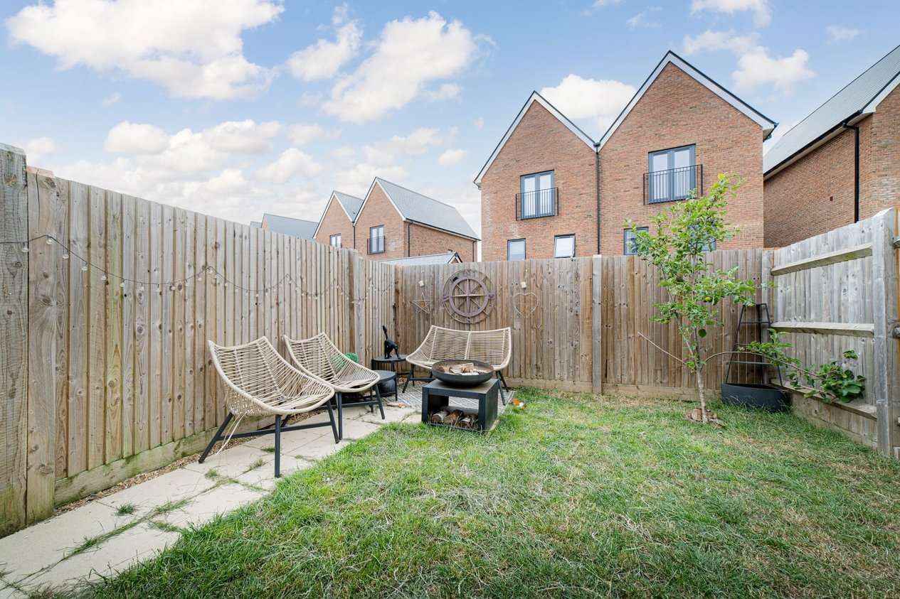 Properties For Sale in Woodland Rise  Chilmington Green