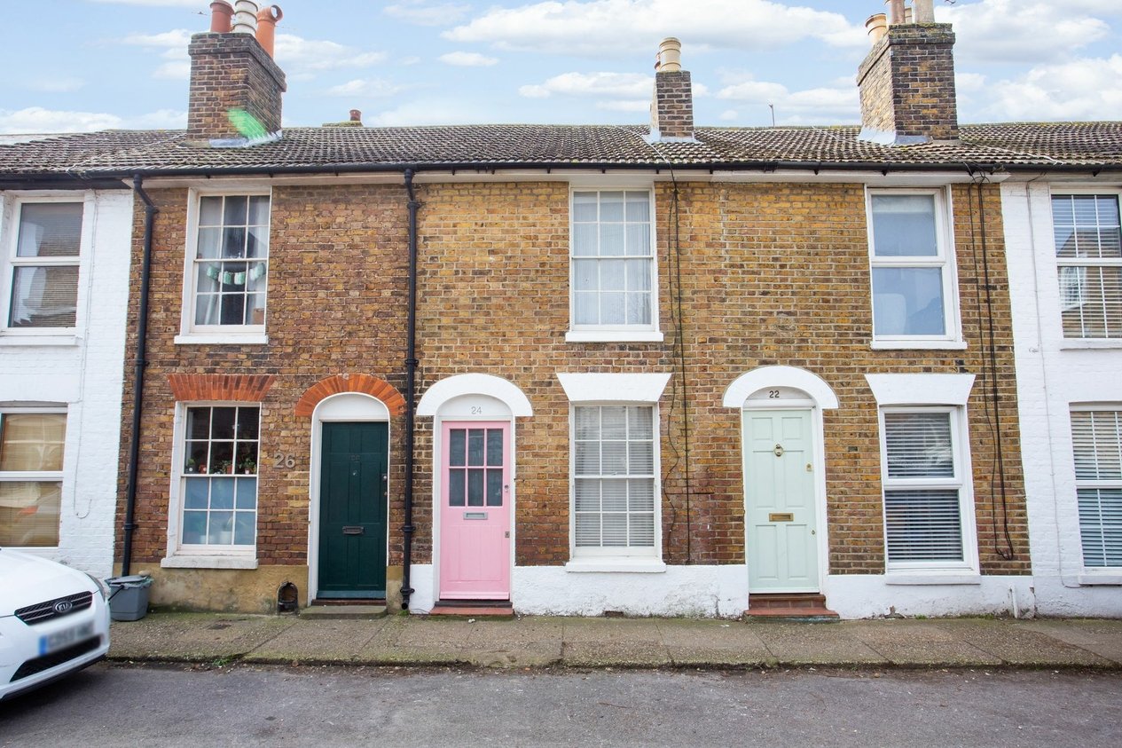 Properties For Sale in Woodlawn Street  Whitstable