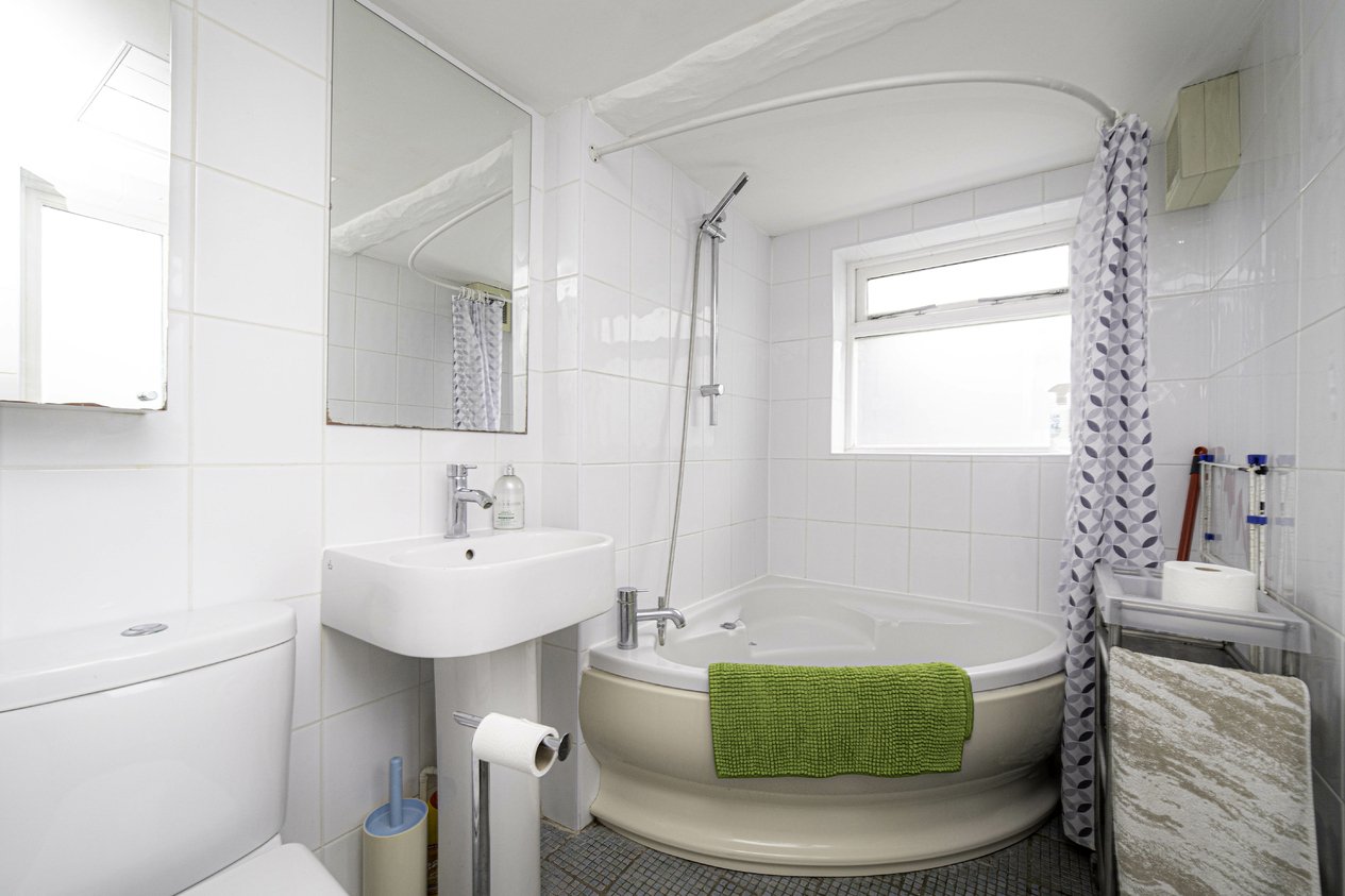 Properties For Sale in Woodlawn Street Whitstable