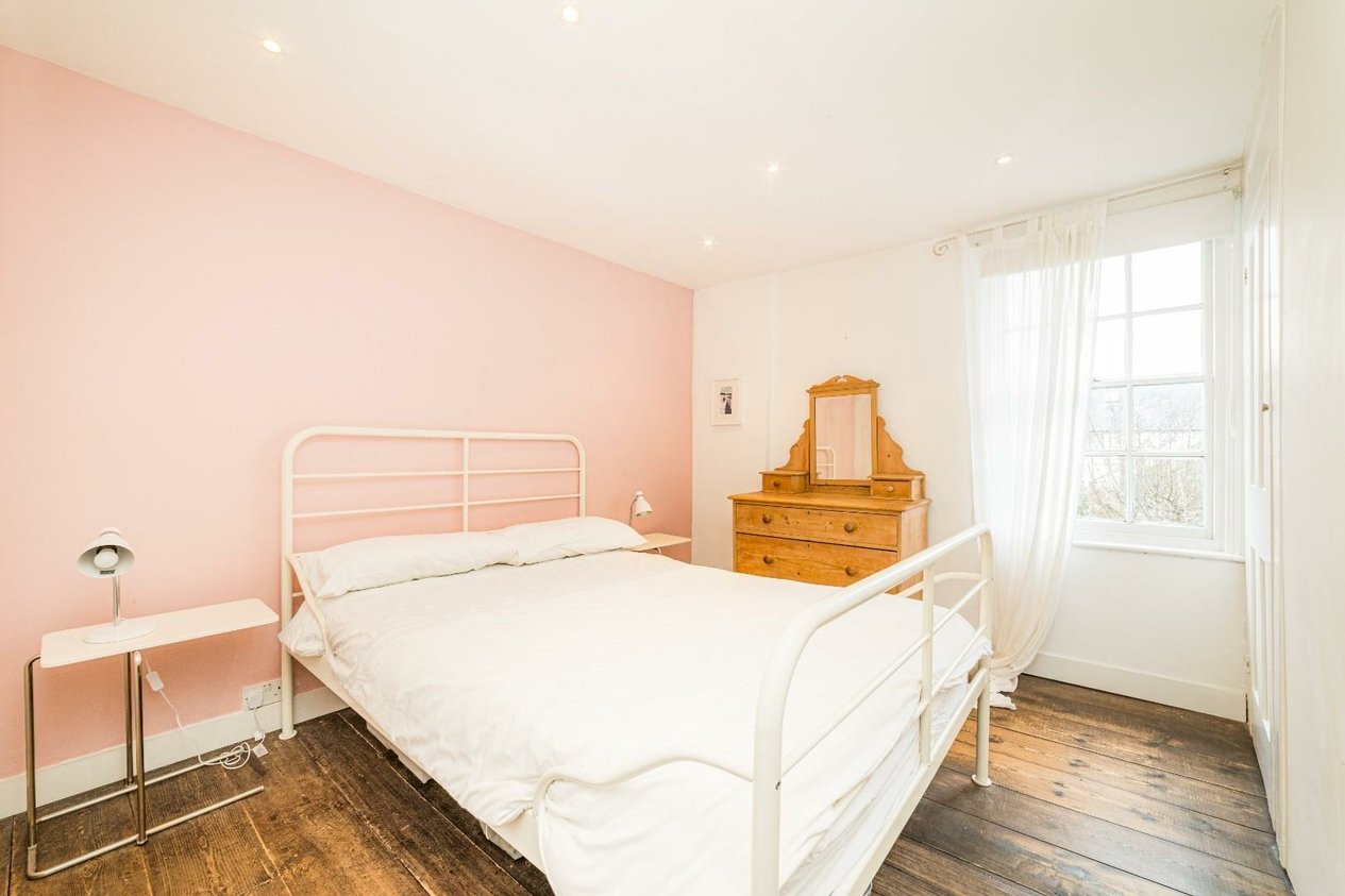 Properties For Sale in Woodlawn Street Whitstable