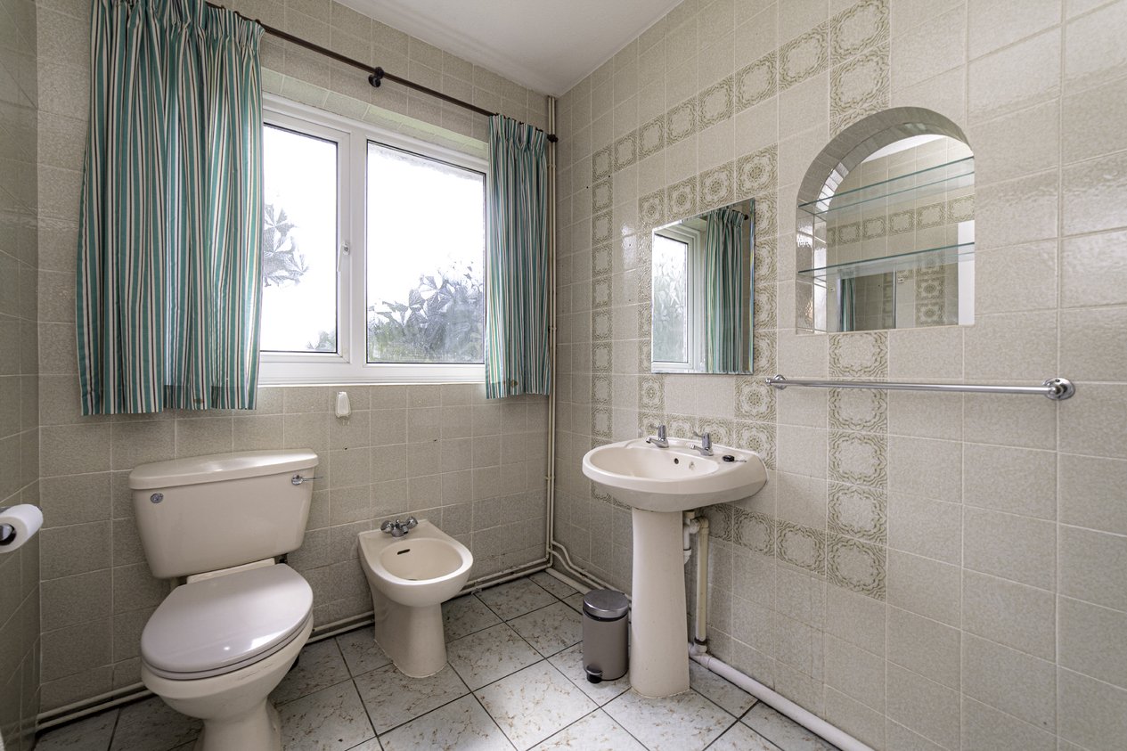 Properties Under Offer in Woolage Green Canterbury