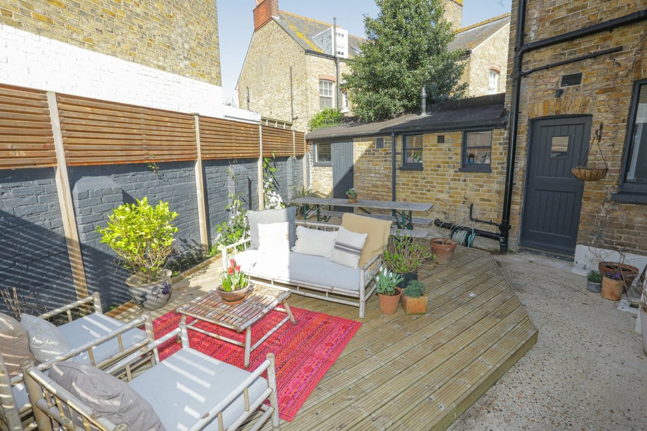 Properties For Sale in Wrotham Road Broadstairs