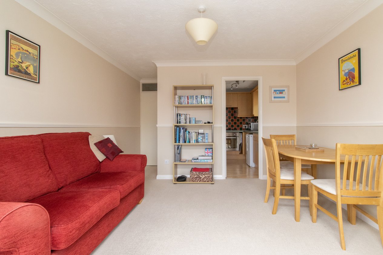Properties For Sale in Wrotham Road Broadstairs