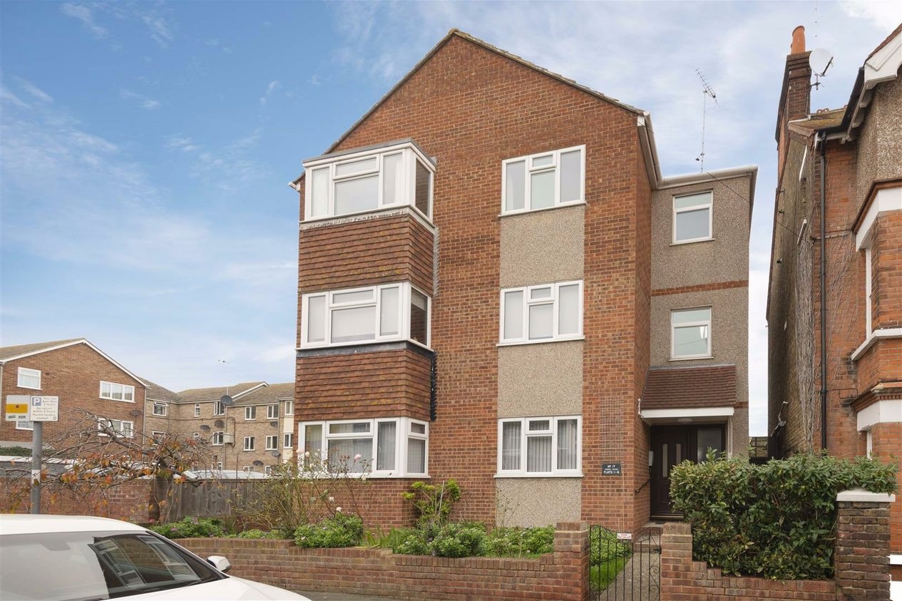 Properties For Sale in Wrotham Road Broadstairs