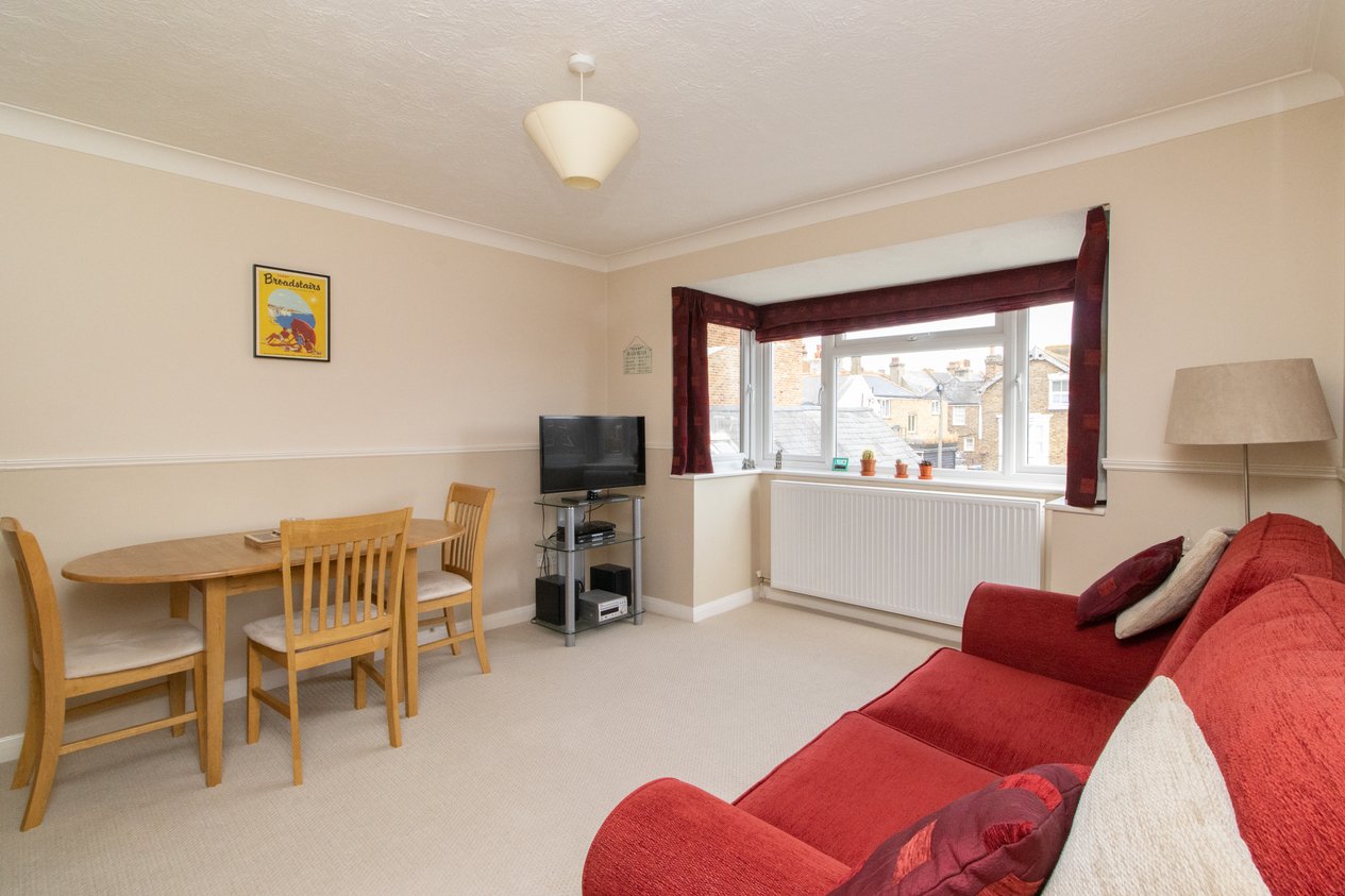 Properties For Sale in Wrotham Road Broadstairs