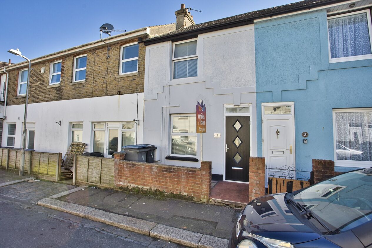 Properties For Sale in Wyndham Road  Dover