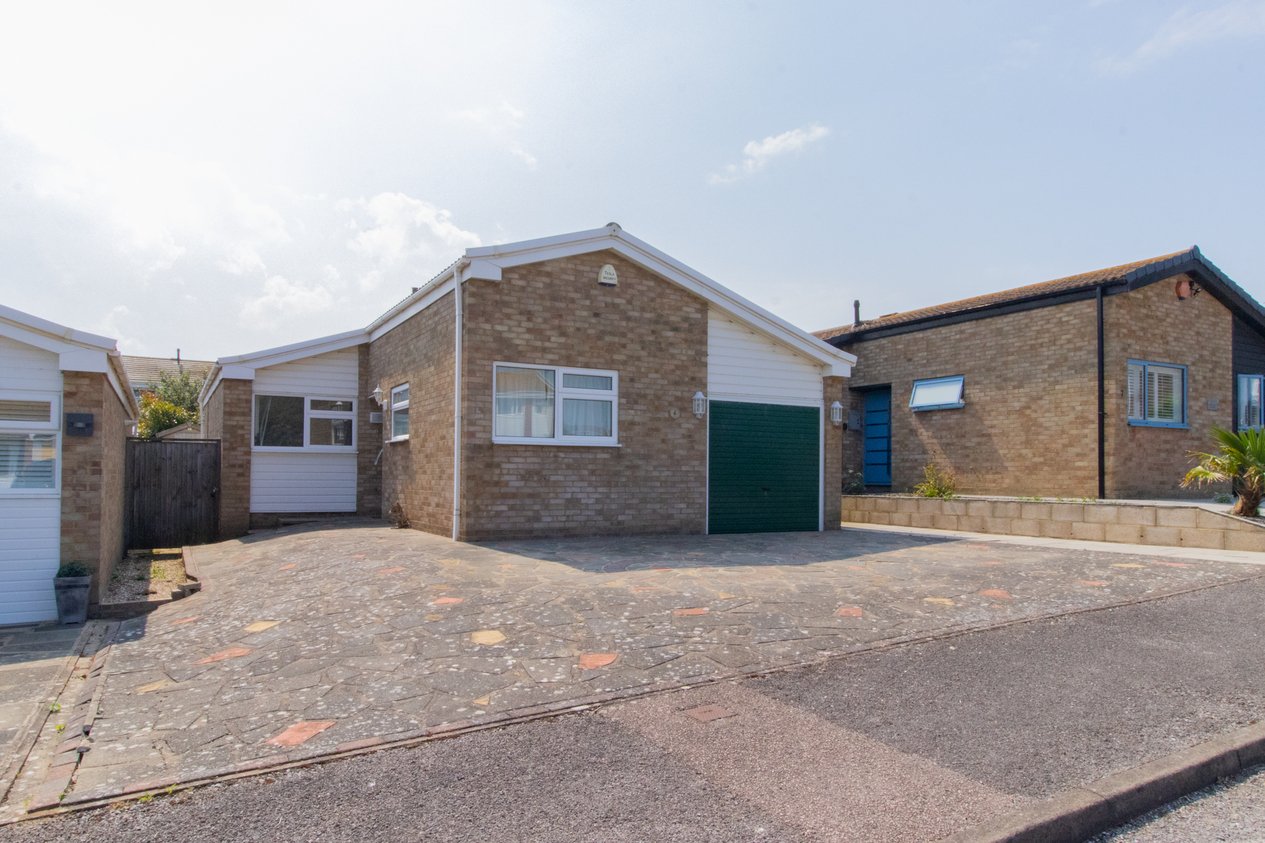 Properties Under Offer in Yardhurst Gardens Margate