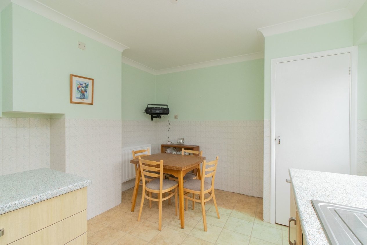Properties For Sale in Yarrow Close  Broadstairs