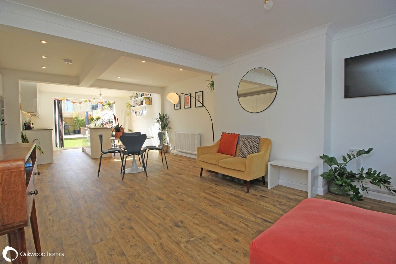 Properties For Sale in Yew Tree Gardens 