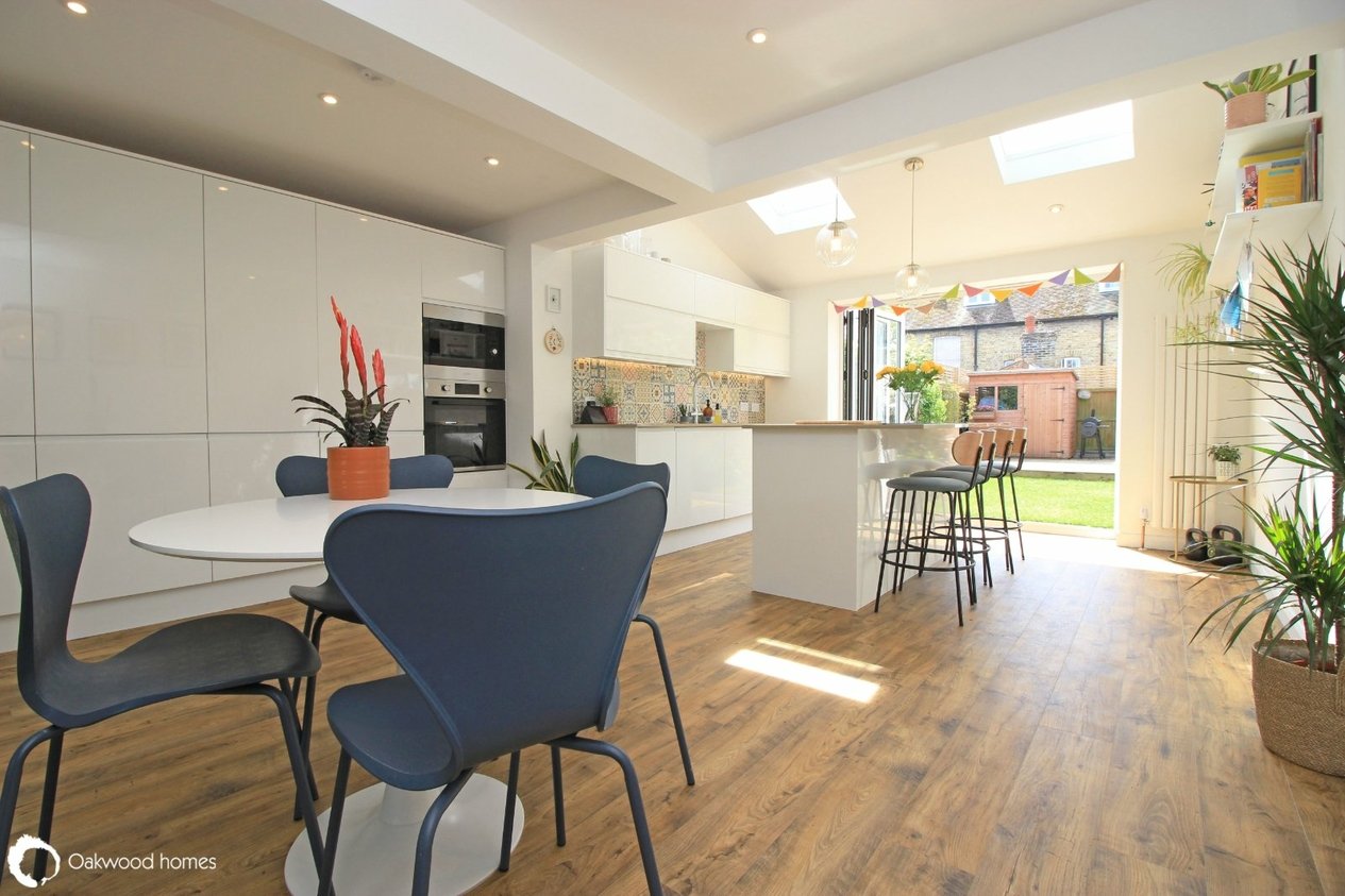 Properties For Sale in Yew Tree Gardens 