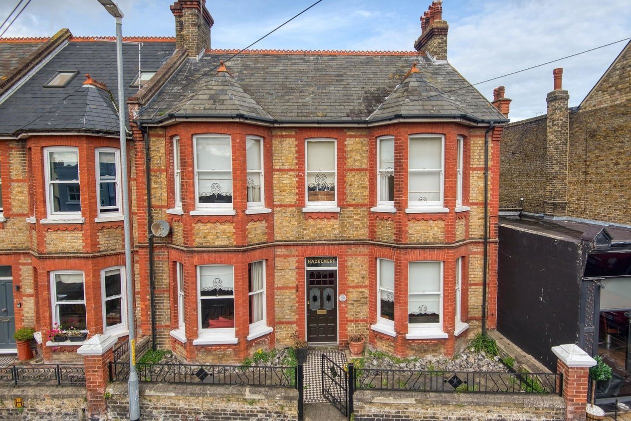 Properties Sold Subject To Contract in York Street 