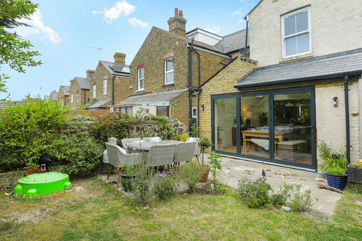 Properties For Sale in York Terrace Birchington