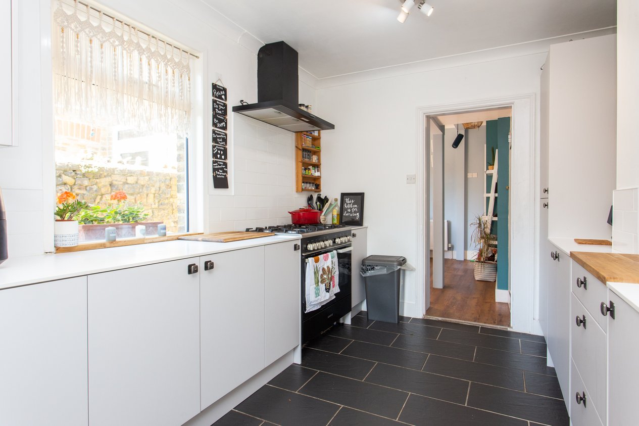 Properties Under Offer in York Terrace Birchington