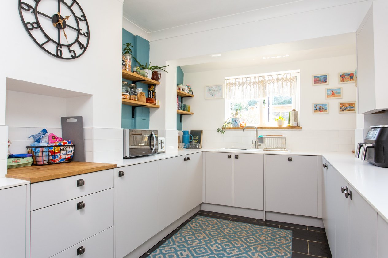 Properties Under Offer in York Terrace Birchington