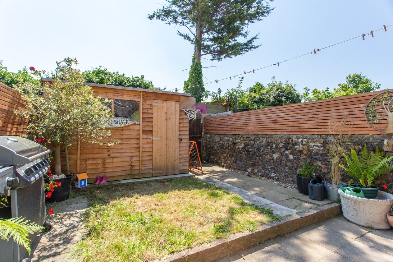 Properties Under Offer in York Terrace Birchington