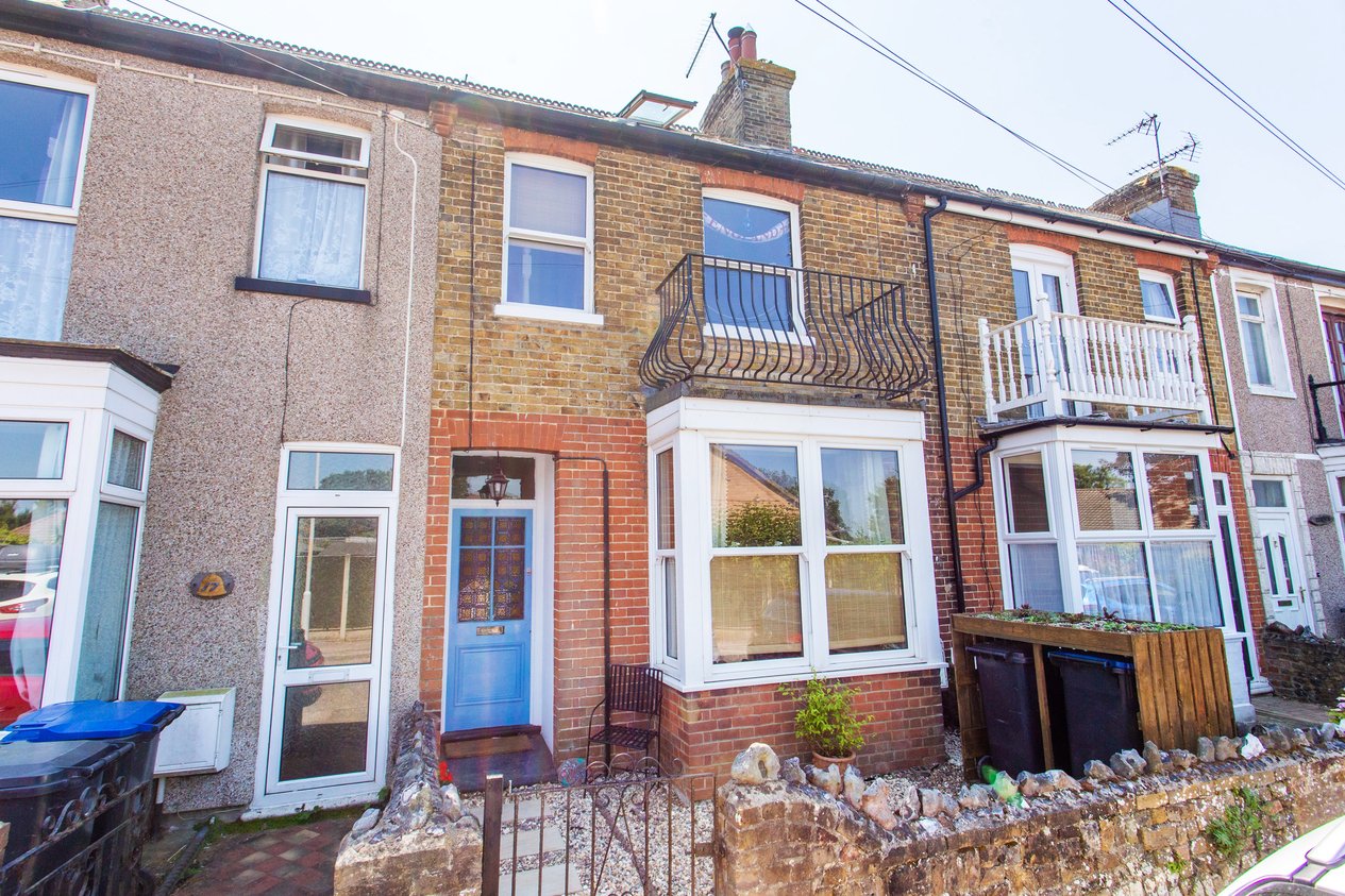 Properties Under Offer in York Terrace Birchington