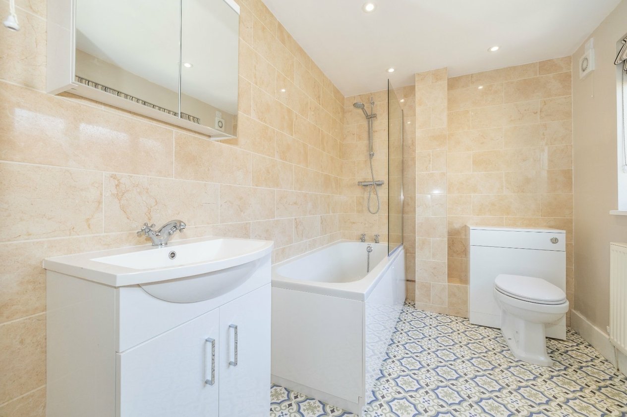 Properties For Sale in Zealand Road Canterbury
