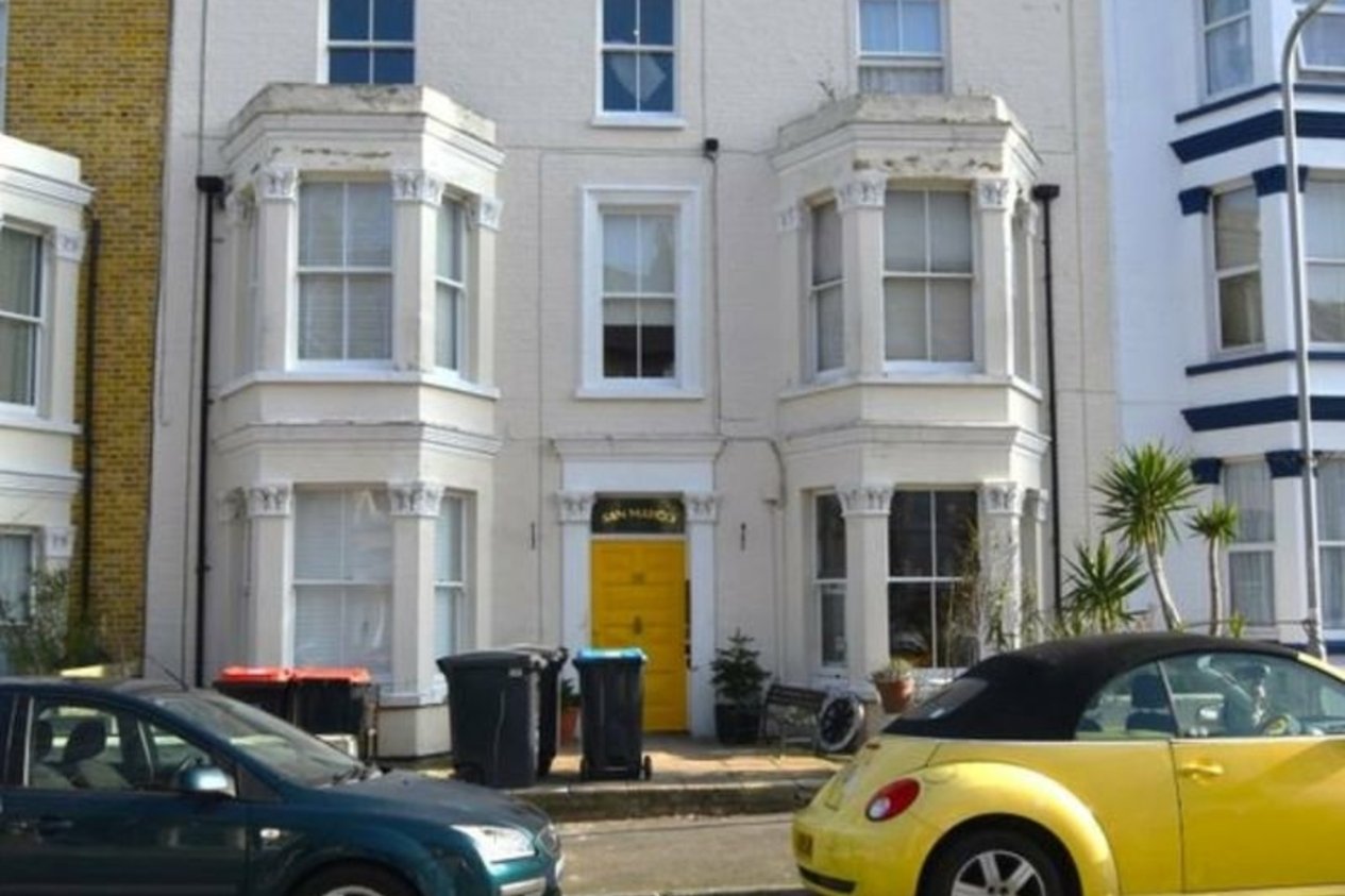 Properties To Let in 26 Gordon Road Cliftonville